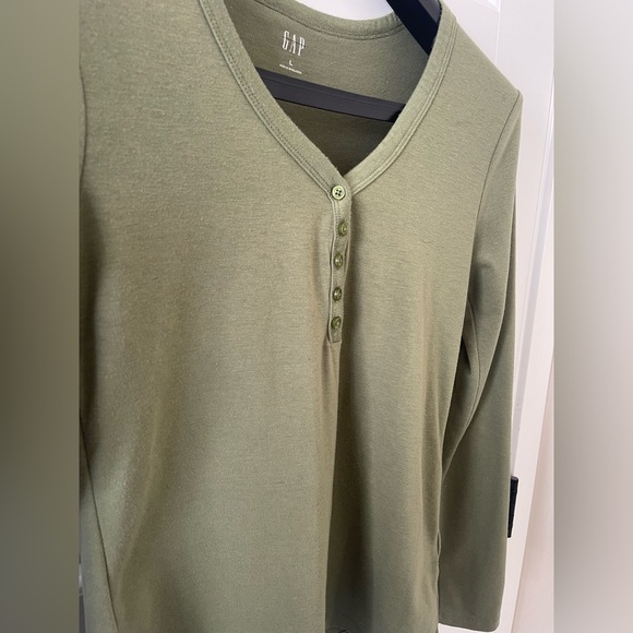 GAP Henley T-Shirt | Olive Green | L - Picture 3 of 7